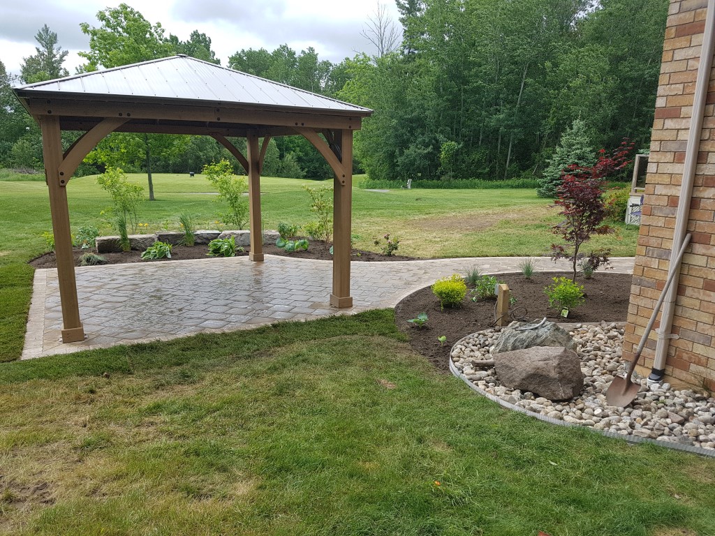 Outdoor Design Landscaping - Patios